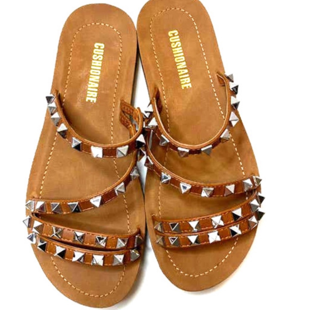 Cushionaire Studded Brown Sandals Sz 6